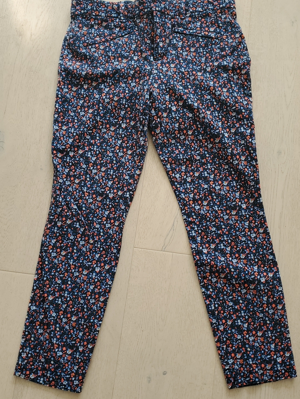 Gap- Super Cute Ditzy Floral- Skinny Ankle Pant, Pockets, Cotton Sz. Reg 6